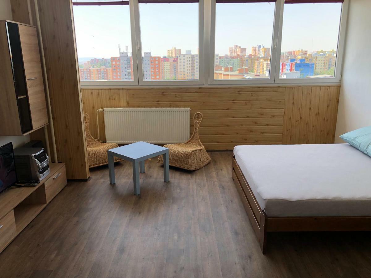 Bolevec Tower Apartment Пилзен Екстериор снимка